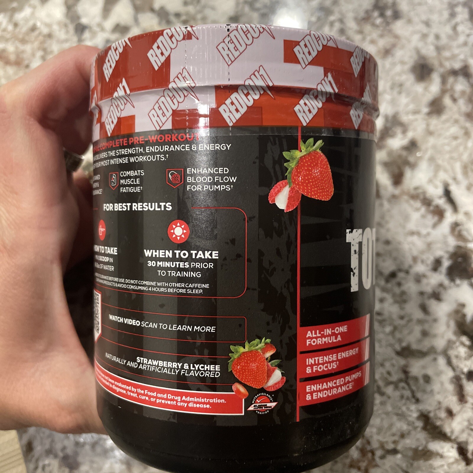 Redcon1 TOTAL WAR 30 Servings – Strawberry Limited Edition
