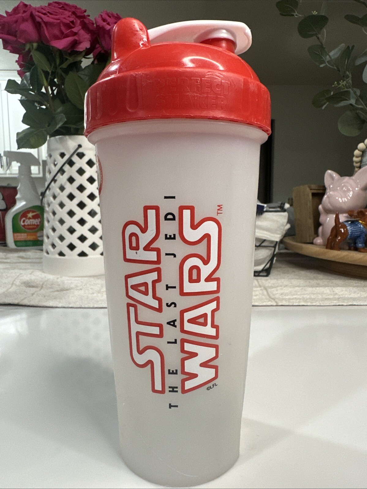 Perfect Shaker White Logo Star Wars Collection – The Last Jedi Shaker Cup Bottle