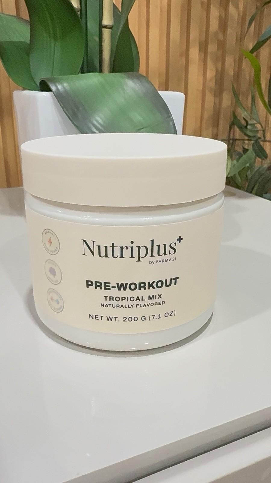 Nutriplus Pre-Workout Tropical Mix Naturally Flavored Net Wt. 200 G (7.1 Oz)