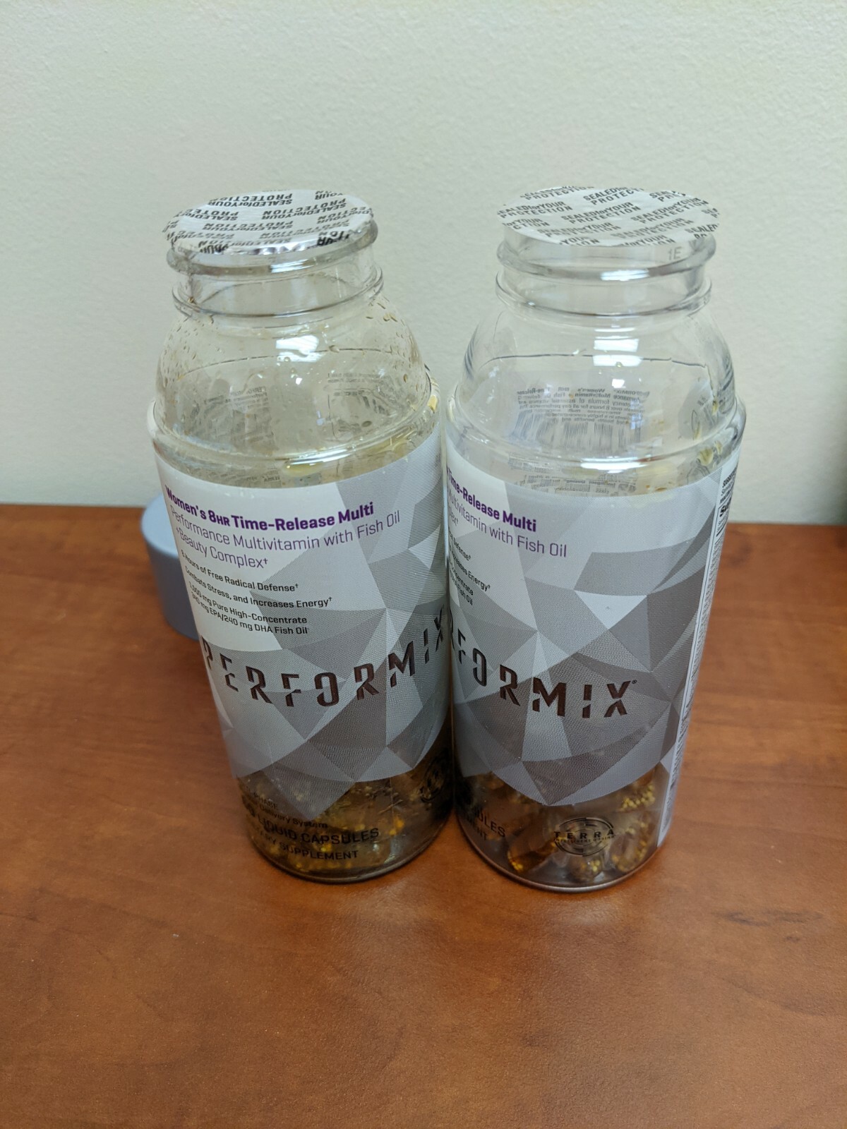 Performix Women’s 8 HR Time-Release Multi w/ Fish Oil – BUSTED CAPSULES – 2-Pack