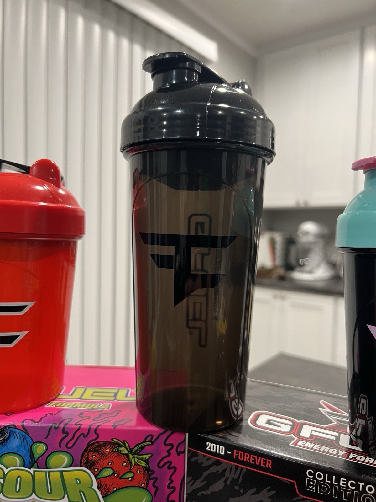 Gfuel FaZe Collector’s Box/Shaker Cups (Rug, Temperrr, Sour FaZeberry, Faze X)