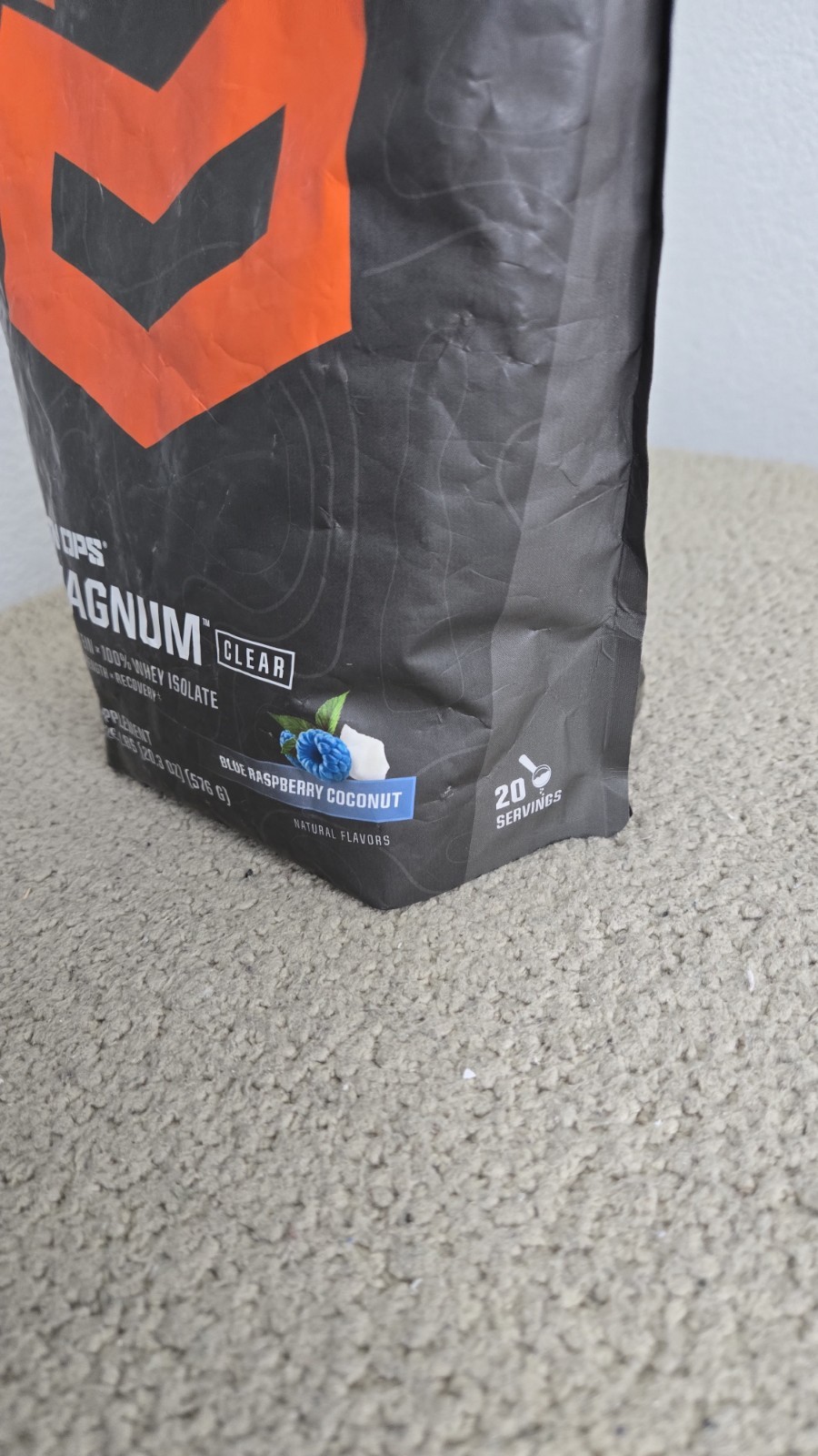 NEW MTN OPS Blue Raspberry Cocnut Clear Protein Powder 23g 20 Servings